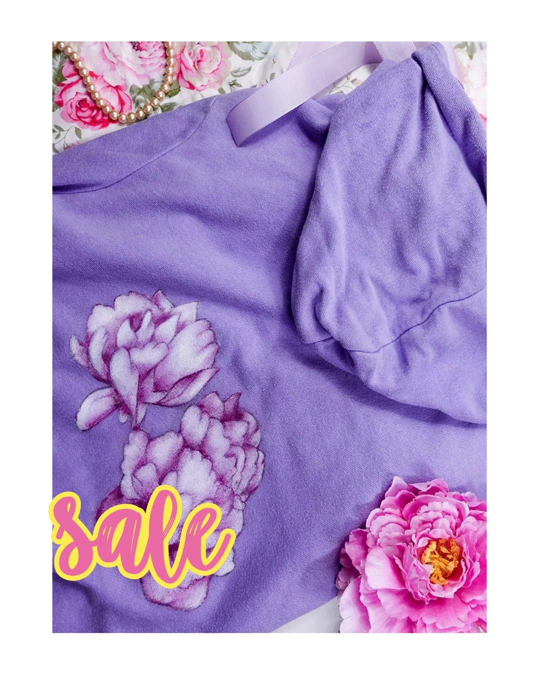 Sale - Blumen Hoodie Flieder Handbemalt Größe M Boho Unikat Aus Baumwolle von TheFeatheryShop