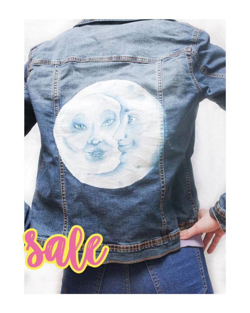 Sale - Jeansjacke Mit Sonne-Mond-Motiv Handmade Unikat Boho Streetwear M von TheFeatheryShop