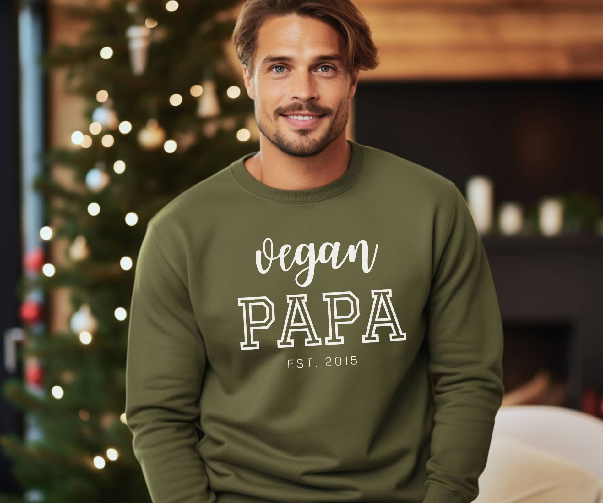 Custom Gift For Dad, Giftidea Vegans, Personally Vegan Dad Sweatshirt, Papa Established, Shirt von TheFeelGoodVegan