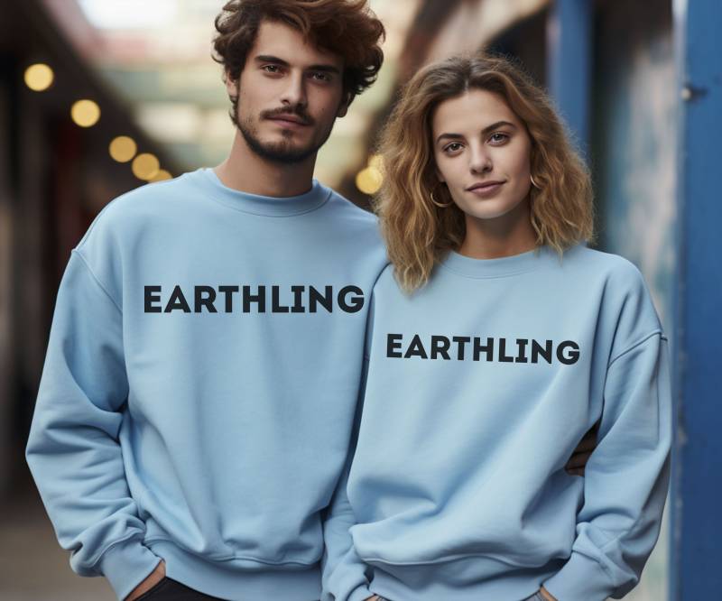 Vegan Sweatshirt, Giftidea For Vegans, Valentines Day Christmas Birthday, Unisex Heavy Blend, Crewneck Earthling von TheFeelGoodVegan