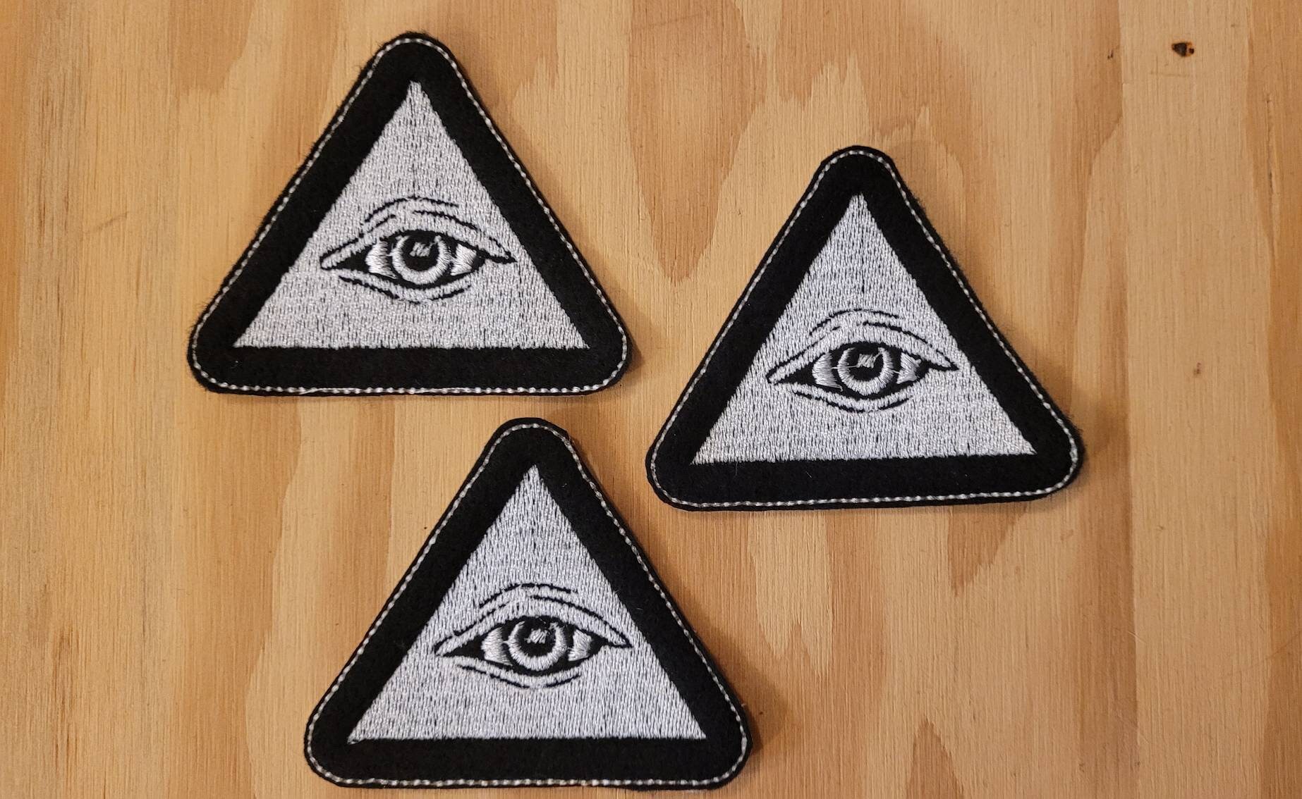 Ich Behalte Sie Im Auge. Handgemachter Aufnäher Gestickte Auge Von Horus Der Vorsehung Gottes Mason Symbol Dollar Bill 3.auge Ich Behalte Sie Im Auge. Handgemachter Aufnäher Gestickte Auge Von Horus Der Vorsehung Gottes Mason Symbol Dollar Bill 3.auge von TheFestivalLife
