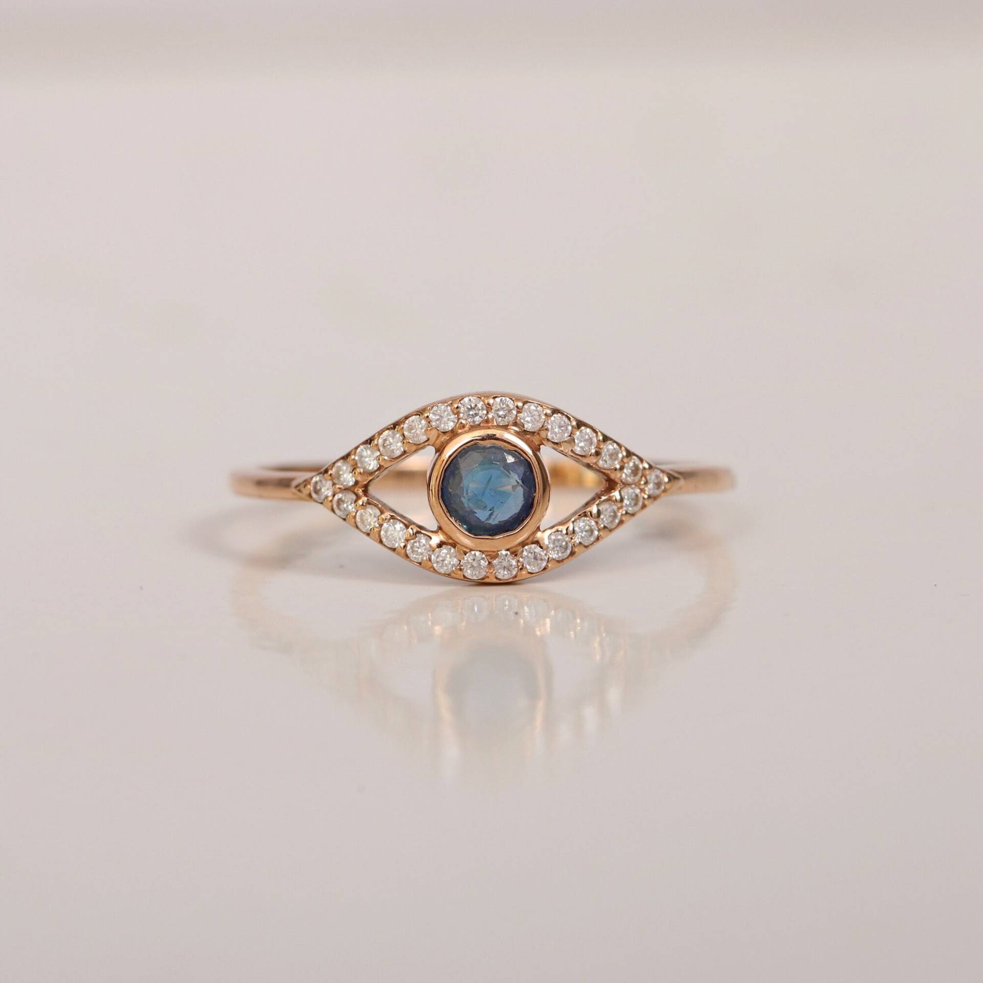 0.20 Ct Echter Blauer Saphir Mit 0, 14 Ct Natürliche Si G-H Farbe Diamanten Evil Eye Ring Solid 14K Gelbgold Zierlicher Schmuck Für Muttertag von TheFoursquare