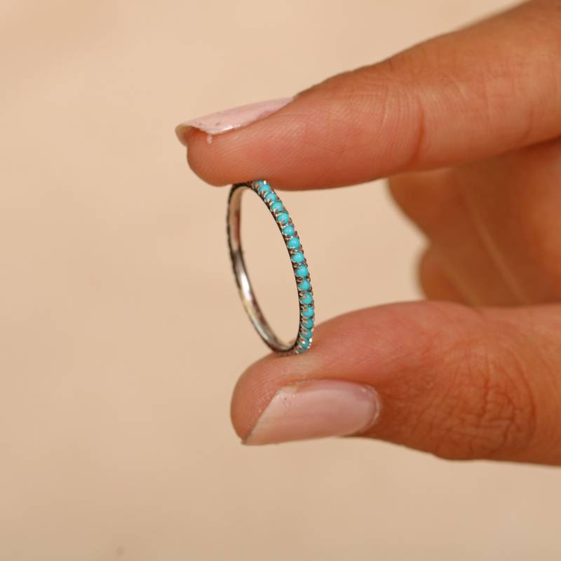 Natürliche Türkis Edelstein Eternity Ring, Zierlich Für Frauen, 14K Weißgold Dünne Band Verzierte Ehering Schmuck Für Jahrestag von TheFoursquare