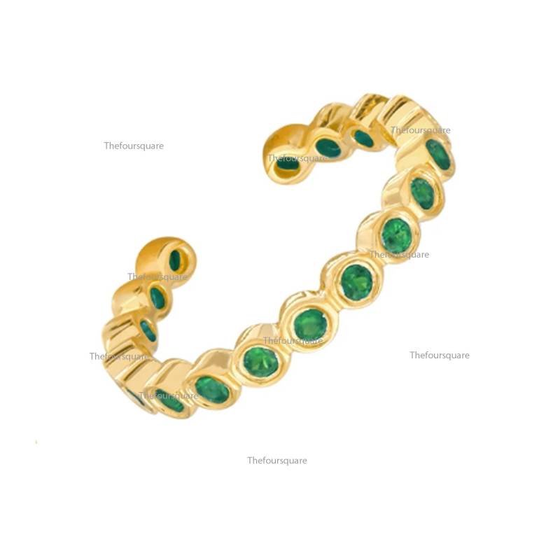 Smaragd, Rubin Mit Blauem Saphir Edelstein-Ohrmanschette Ohrringe in Massivem 14 Karat Gelbgold Dainty Bezel Set Feiner Geschenkschmuck von TheFoursquare
