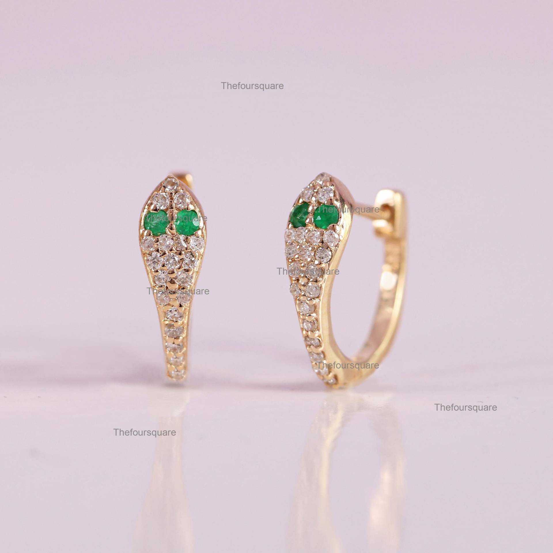 Smaragd & Diamant Schlange Hoop Ohrringe, Grünes Auge Huggies, 14K Solid Gold Tier Ohrringe Smaragd & Diamant Schlange Hoop Ohrringe, Grünes Auge Huggies, 14K Solid Gold Tier Ohrringe von TheFoursquare