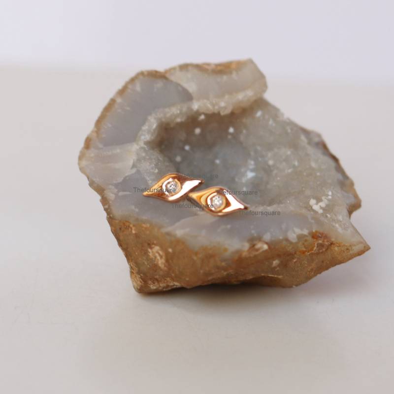 Solide 14K Gelbgold Minimalist Stud/Solitaire Natürlicher Diamant Ohrring Tiny Und Mini Evil Eye Ohrstecker Schutz Ohrringe Schmuck von TheFoursquare