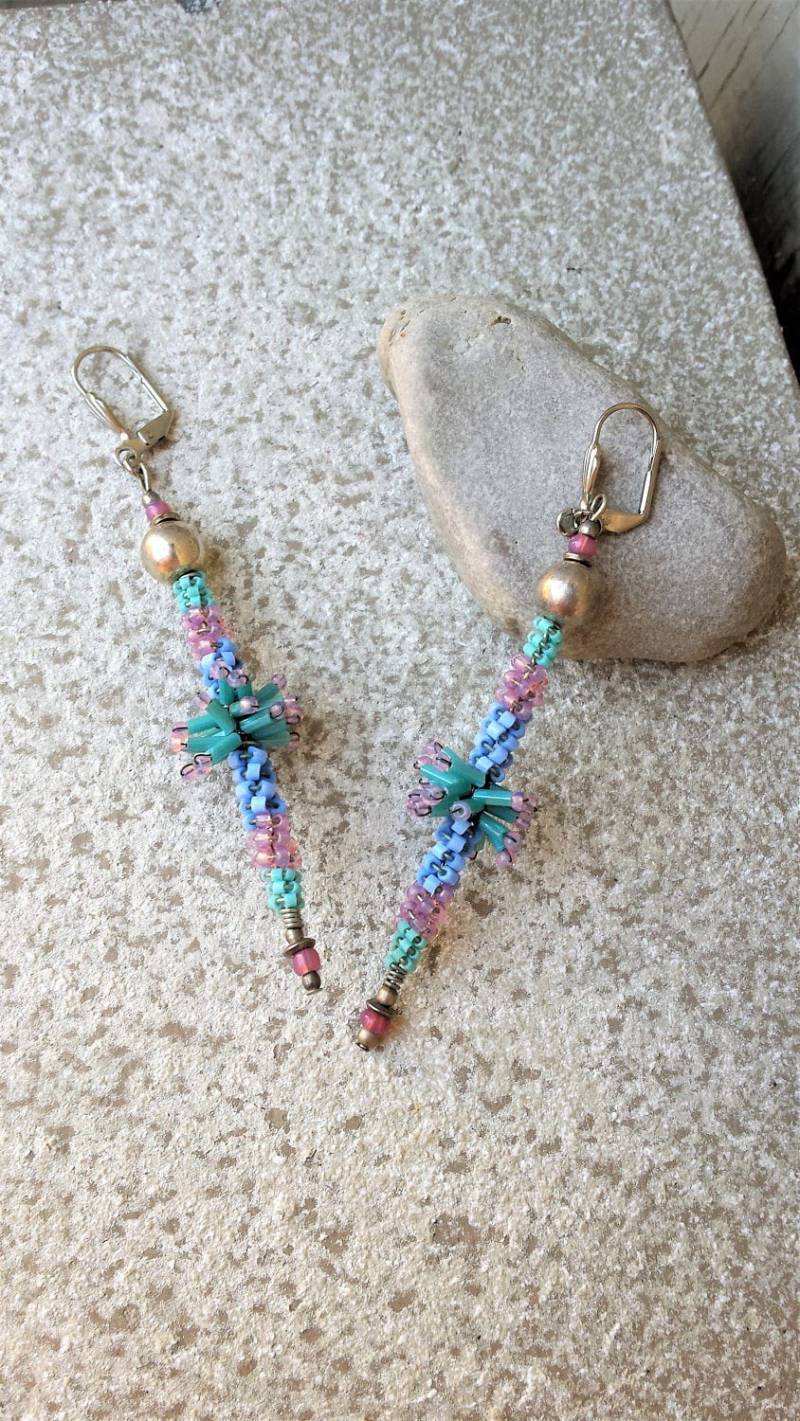 Ooak Handarbeit Perlen Pastell Ohrringe Lange Spirale Aqua Blau Periwinkle Rosa Glas Saatperlen Boho Unikat Perlenarbeit Kunst Hanan Hall Schmuck von TheFoxandFilly