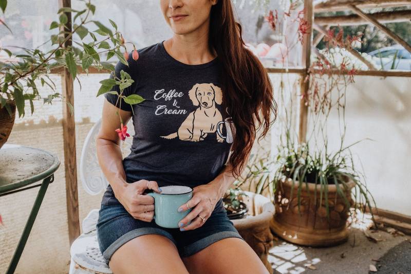 Kaffee & Sahne Navy T Shirt, Doxie, Weiner Hund, Dackel Geschenk, English Cream, Wiener Dackel, Doxie Teckel von TheFoxieDoxies
