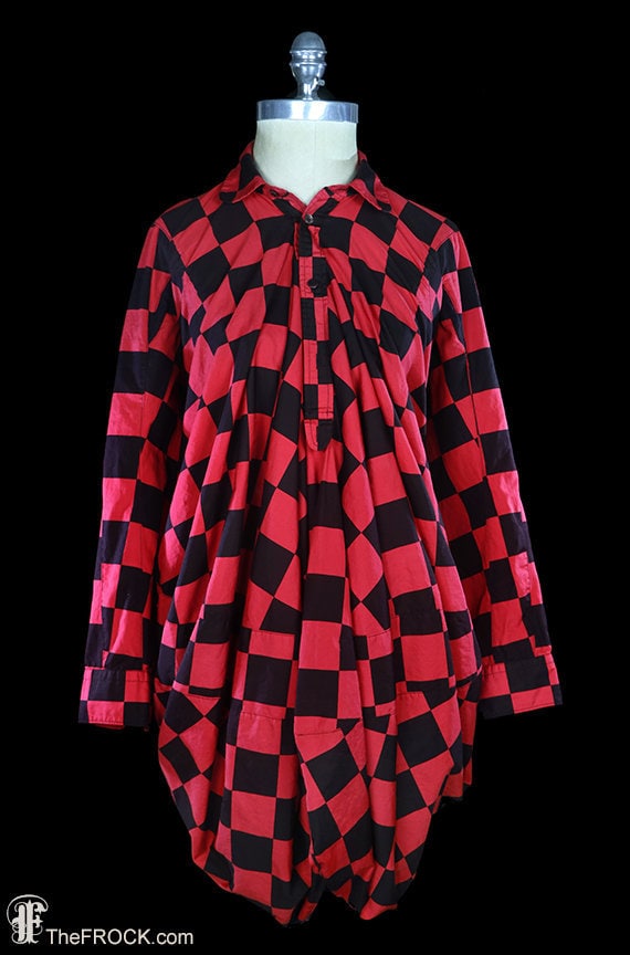 Junya Watanabe, Comme Des Garcons Hemdkleid, Avantgarde, Rot Schwarz Schachbrettmuster Japanisch Couture Alltag Büro Abend Origami Boho von TheFrockDotCom