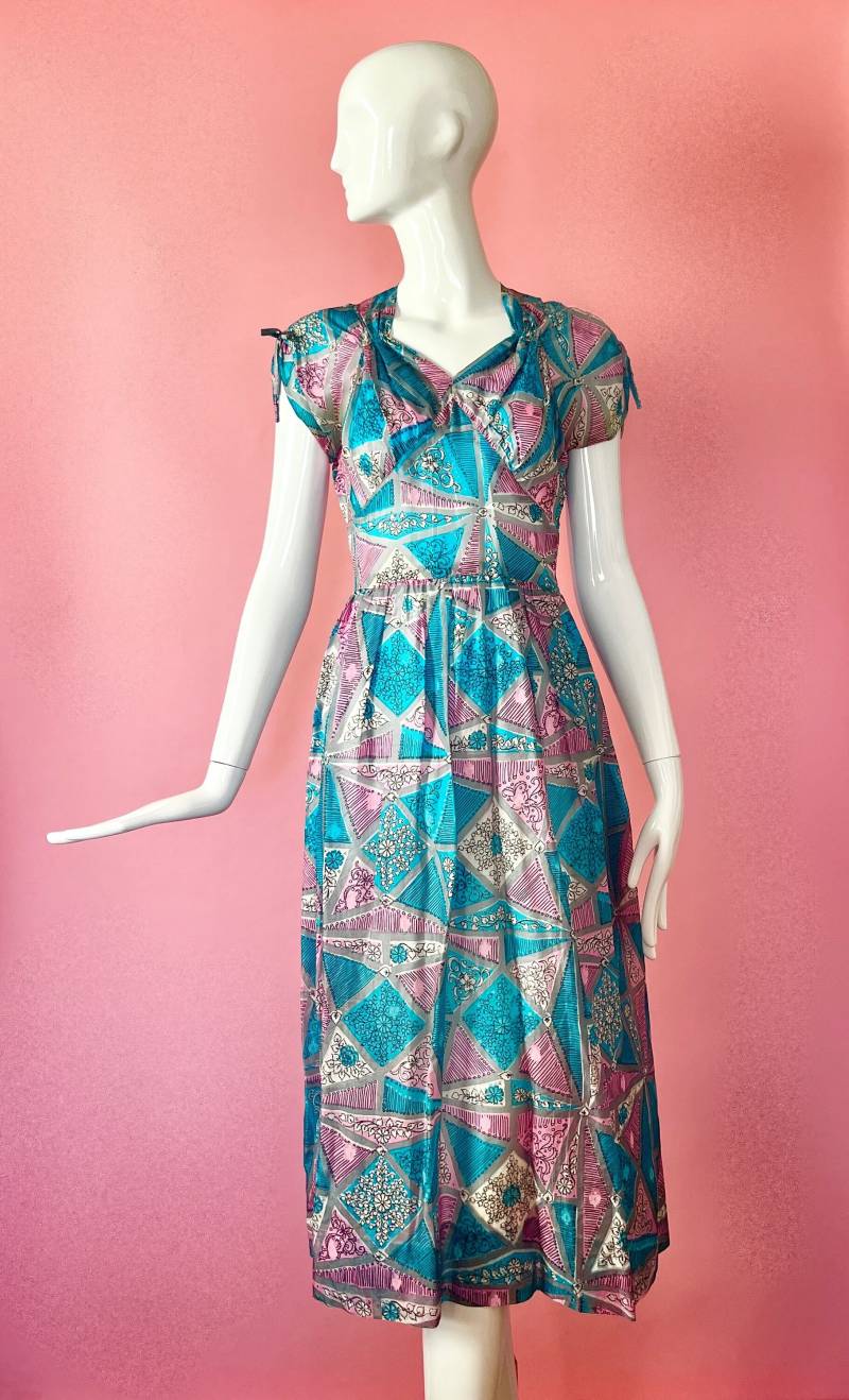 xs/S 1930S Pastell Durchsichtiges Seidenkreppkleid von TheGainsbourgGarage