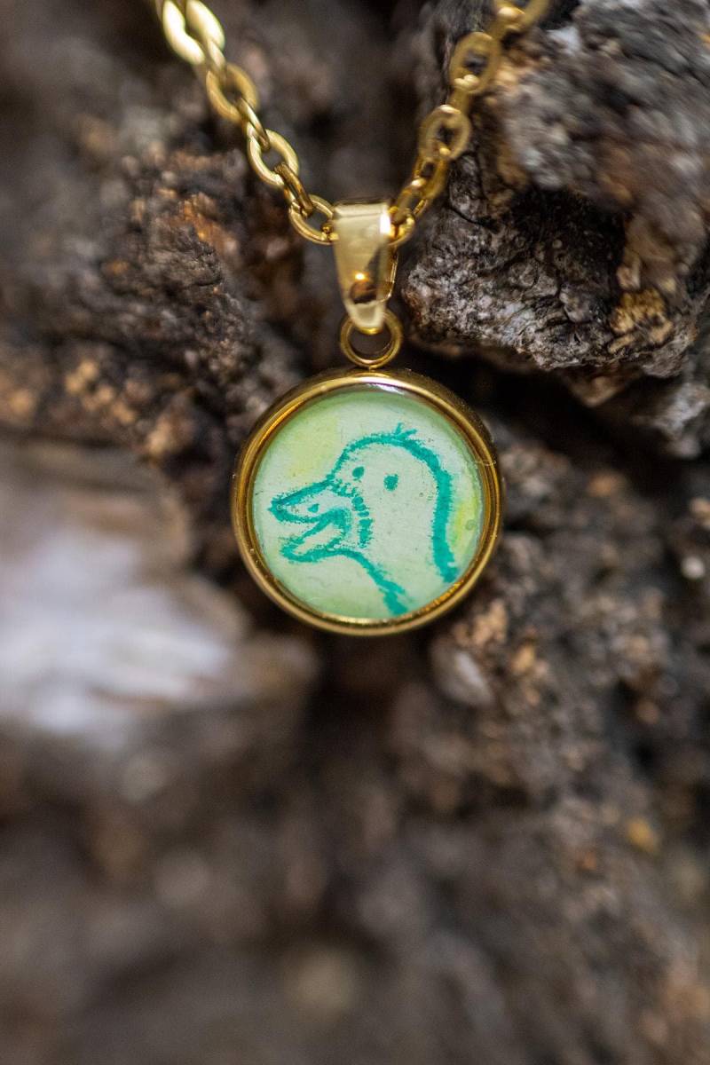 Little Duck Hand-Painted Talisman Pendant | Tiny Guardian Necklace von TheGardensAmulets