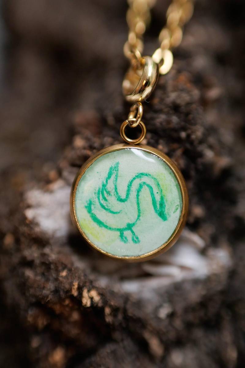 Swan Hand-Painted Talisman Pendant | Tiny Guardian Necklace von TheGardensAmulets