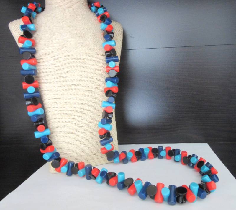 Extra Lange Chunky Halskette Lucite Tube Beads Multicolor Statement Fashion Runway 42 Zoll von TheGatsbyGals