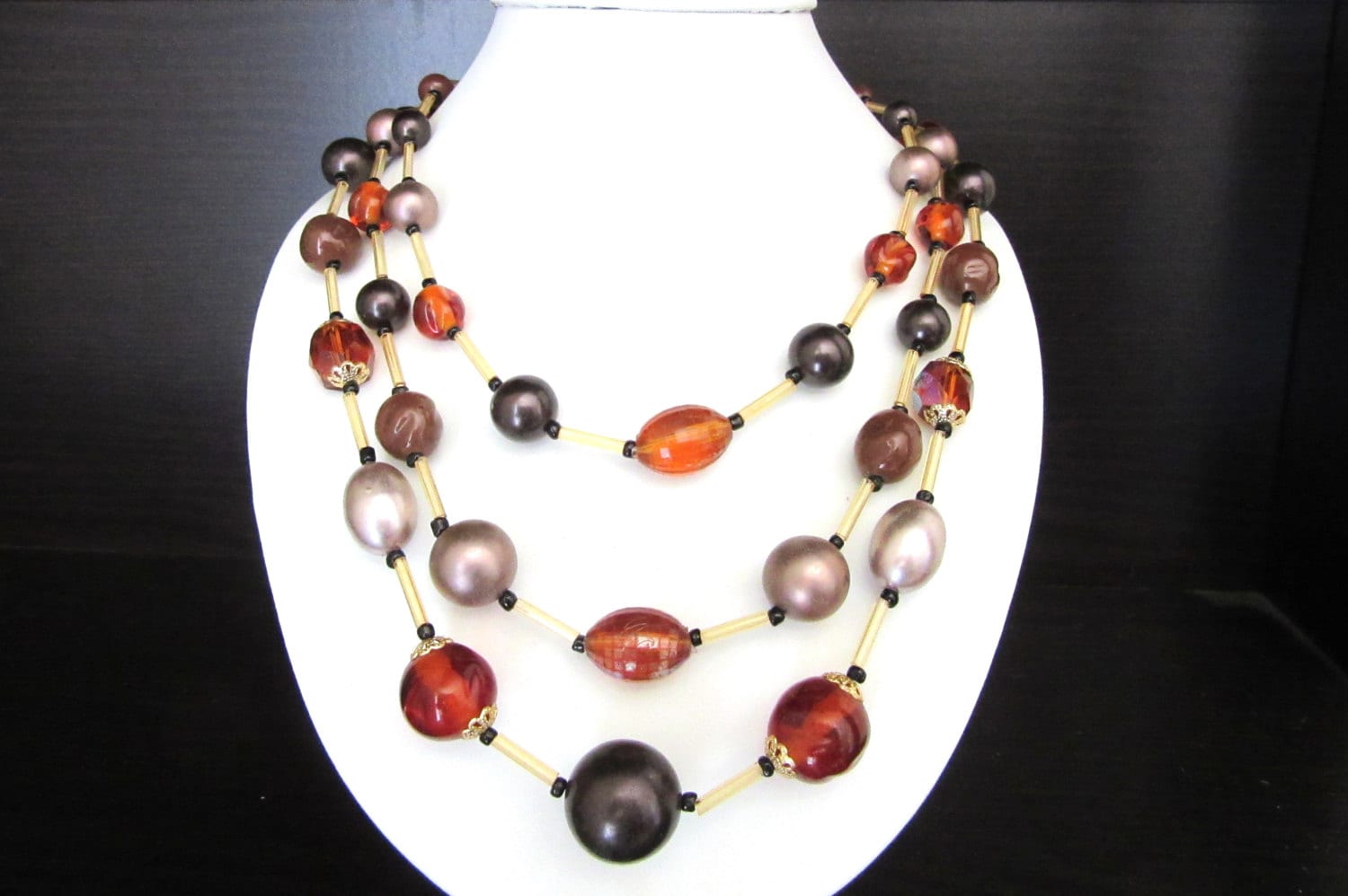 Japan Glas & Perlenkette Triple Strang Größe Small - Medium von TheGatsbyGals