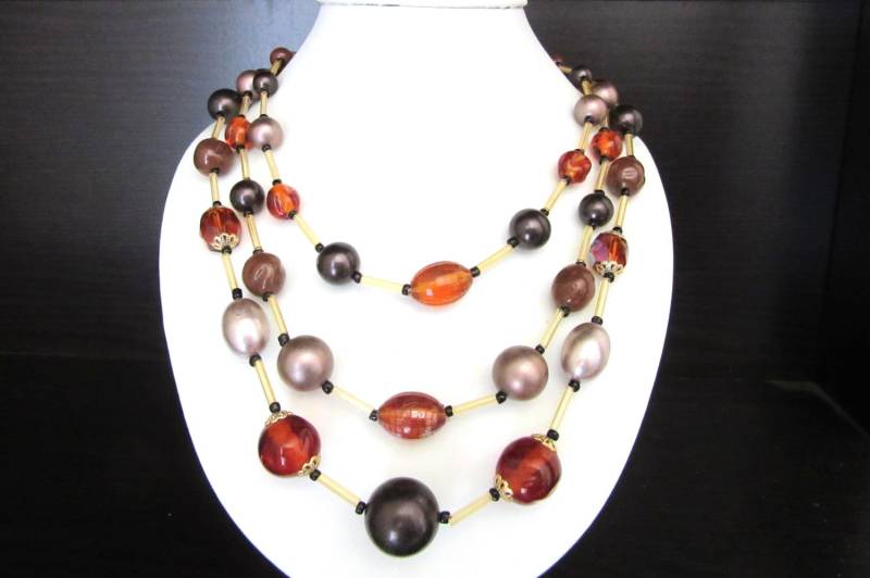 Japan Glas & Perlenkette Triple Strang Größe Small - Medium von TheGatsbyGals