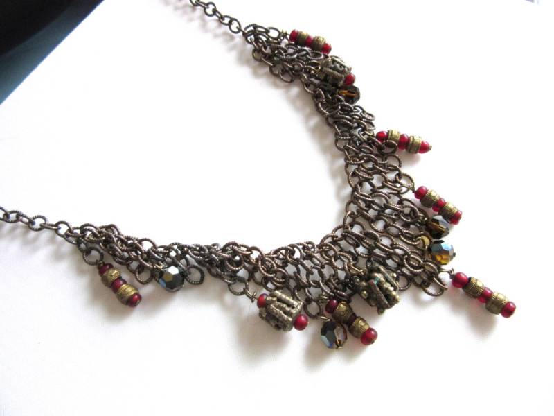 Kette Maille Bib Halskette Bronze Ton Metall Kristalle & Kunst Glas Einstellbar Bis 58 cm von TheGatsbyGals
