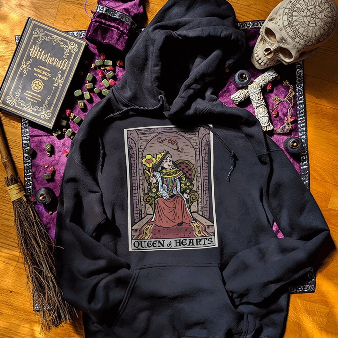 Königin Der Herzen Tarot Karte Hoodie König Und Hoodies Für Paar Hexen Kleidung Witchy Paare Jahrestag Geschenk Sweatshirt Königin Der Herzen Tarot Karte Hoodie König Und Hoodies Für Paar Hexen Kleidung Witchy Paare Jahrestag Geschenk Sweatshirt von TheGhoulishGarb