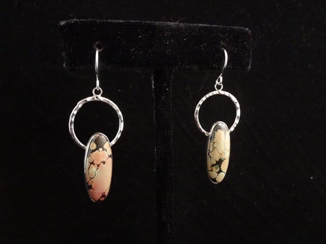 Handgefertigte, Sterling Silber Und Natürlichen Türkis Ohrringe Von Rachel Sowinski An Das Geschenk Selbst Handgefertigte, Sterling Silber Und Natürlichen Türkis Ohrringe Von Rachel Sowinski An Das Geschenk Selbst von TheGiftItself