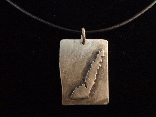 Handgemachte Nickle Silber Anhänger Tür County Wisconsin Halskette Von Rachel Sowinski Bei Der Geschenk Selbst Handgemachte Nickle Silber Anhänger Tür County Wisconsin Halskette Von Rachel Sowinski Bei Der Geschenk Selbst von TheGiftItself