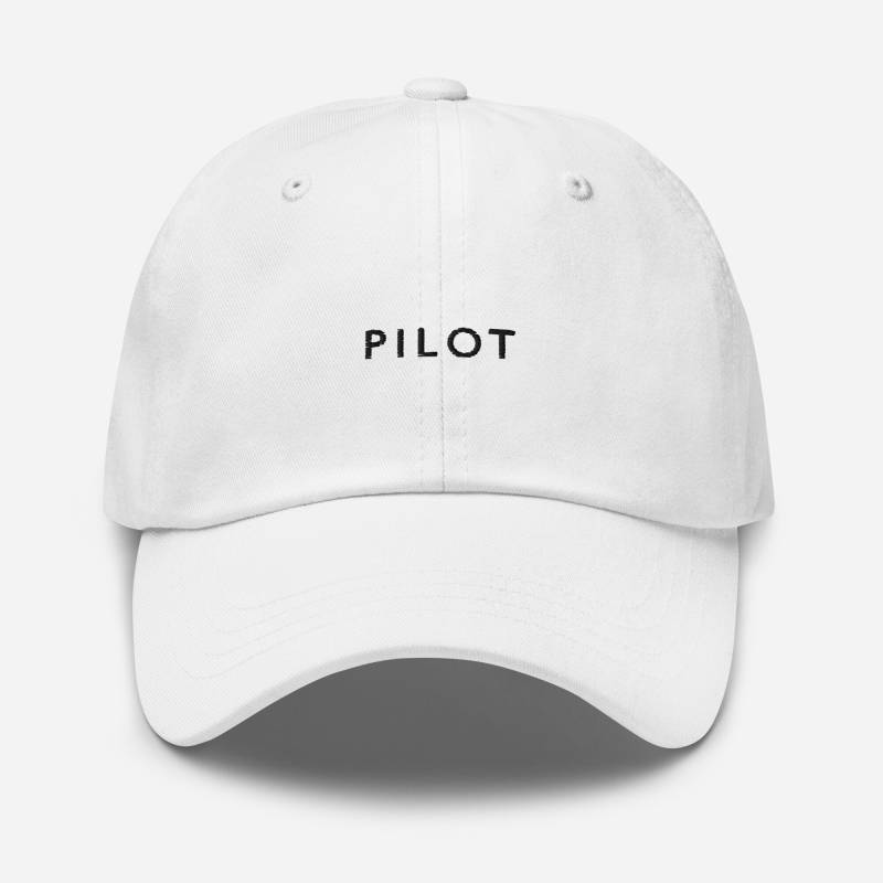 Pilot Bestickte Mütze | Clean & Minimal Basic Street Fashion von TheGiftingBunny