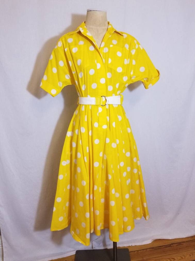 Yellow Polka Dot Dress // Vintage 80's Leuchtend Gelb Weiß Gürtelkleid The Notebook Size 4 Full Rock Retro Mod Square Dancing Preppy 90's Yellow Polka Dot Dress // Vintage 80's Leuchtend Gelb Weiß Gürtelkleid The Notebook Size 4 Full Rock Retro Mod Square Dancing Preppy 90's von TheGirlSaidYes