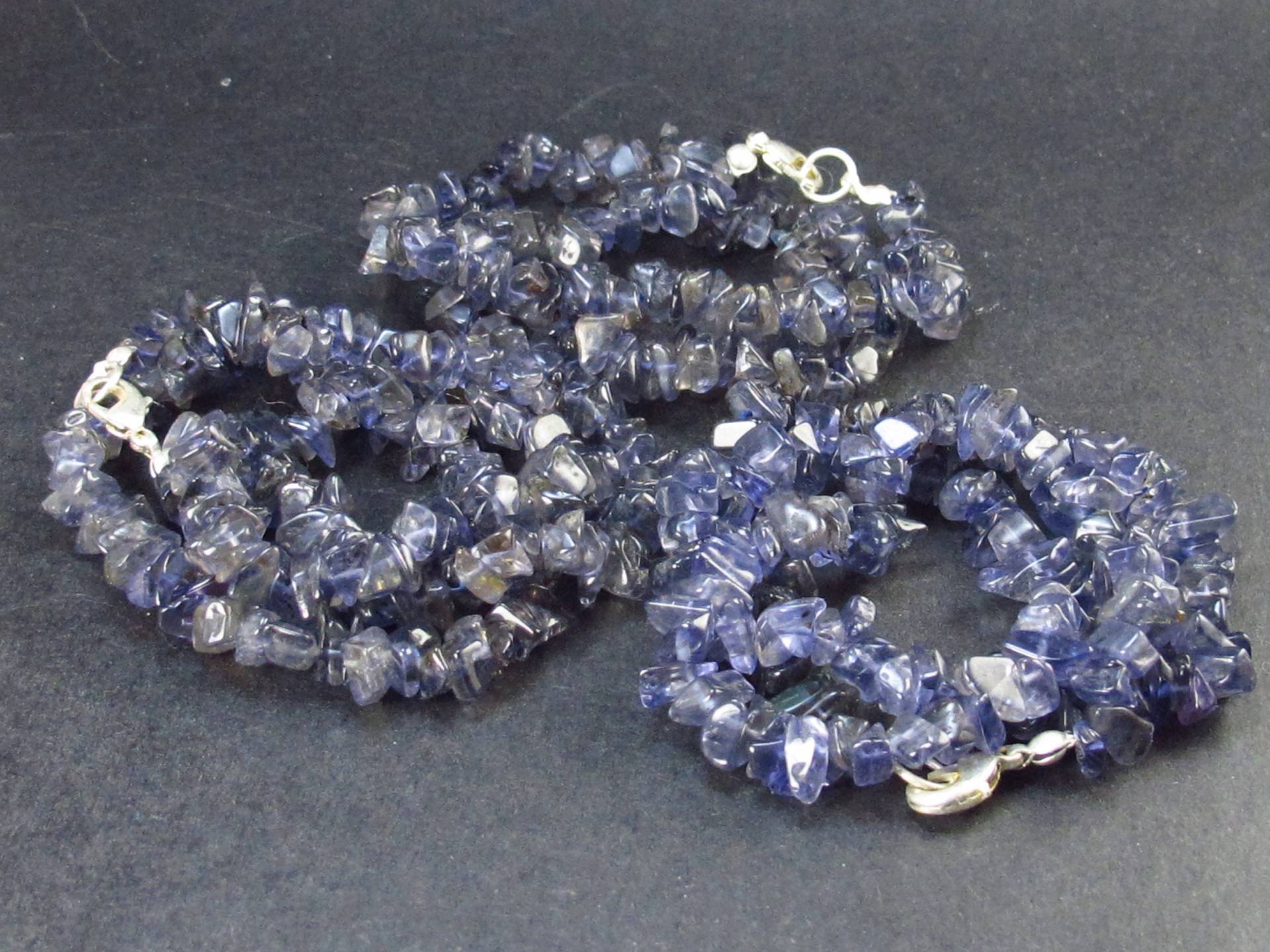 Set Von Drei Natürlichen Iolith Cordierit "Water Sapphire" Freeform Perlen Halsketten Aus Indien - Je 18" von TheGlobalStone