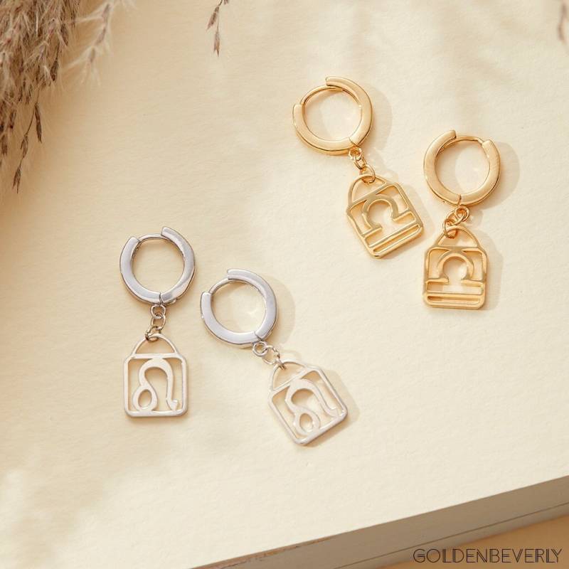 Huggie Hoop Ohrringe - Sternzeichen Personalisierte Gold Zierliche Creolen Dangel Weihnachts Geschenk von TheGoldenBeverly