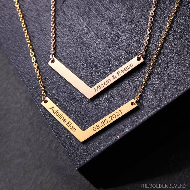 Personalisierte Chevron Halskette - V Schwestern Name Boho Benutzerdefinierte Two Bar von TheGoldenBeverly