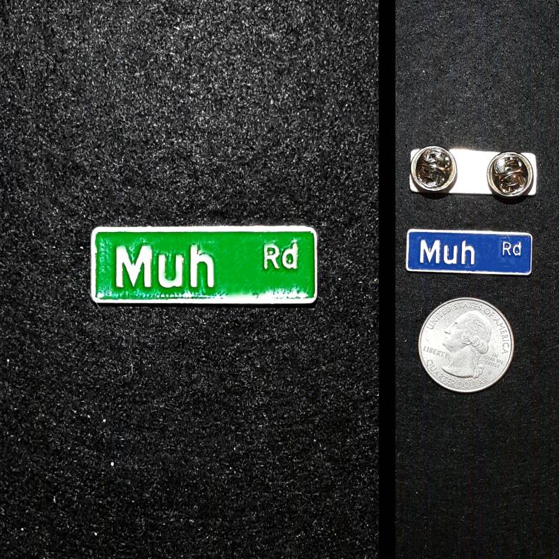 Muh Road Zinn Anstecknadel Muh Road Zinn Anstecknadel von TheGoldenGear