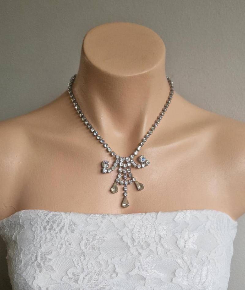 1950S Statement Statementkette Mit Weißen Strasssteinen - Mid-Century Brautschmuck & Cocktailschmuck 1950S Statement Statementkette Mit Weißen Strasssteinen - Mid-Century Brautschmuck & Cocktailschmuck von TheGooseberryTree