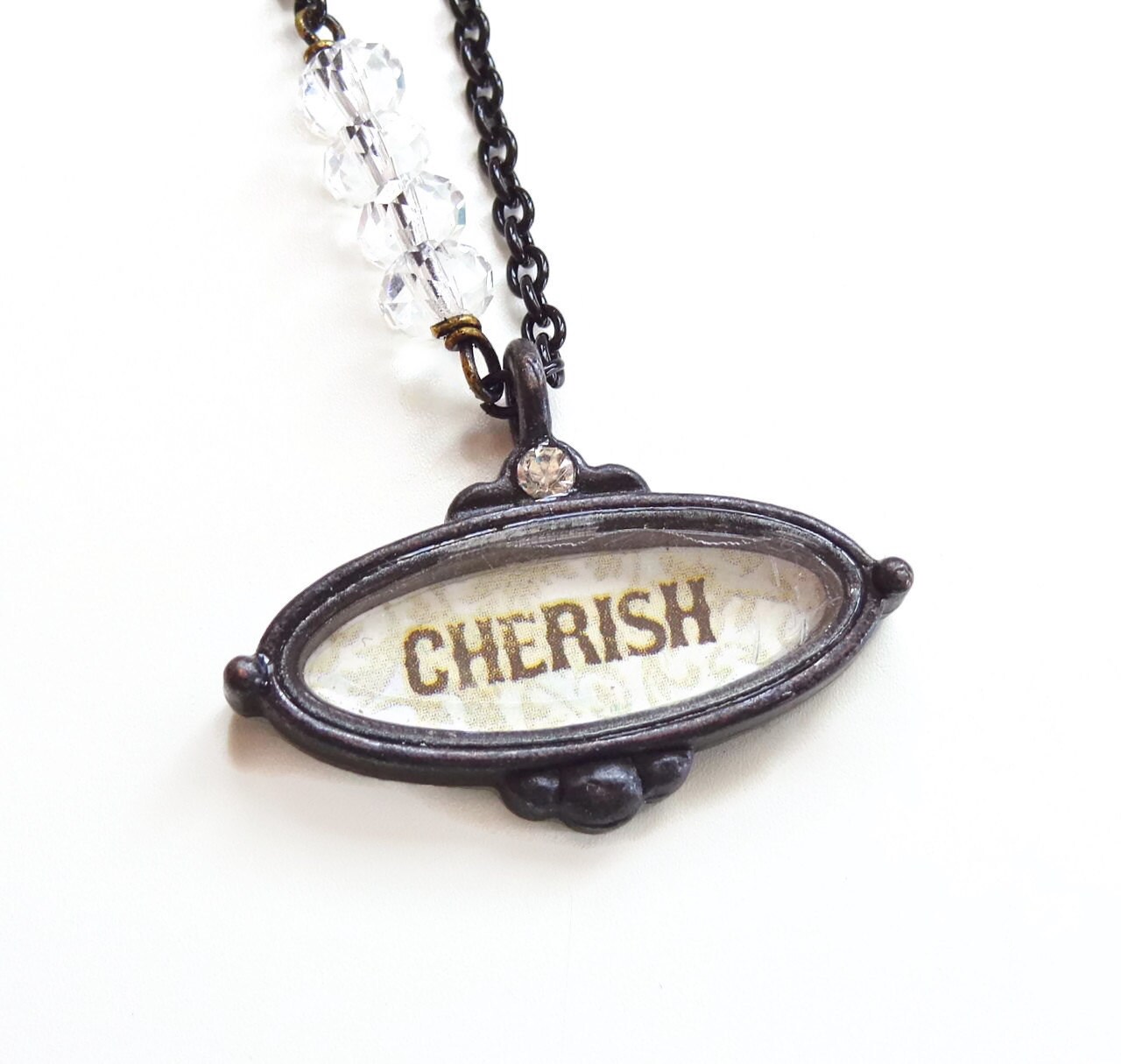 Cherish Halskette Vintage-Stil-Charme, Strass-Akzent Cherish Halskette Vintage-Stil-Charme, Strass-Akzent von TheGreenAntiqueTrunk