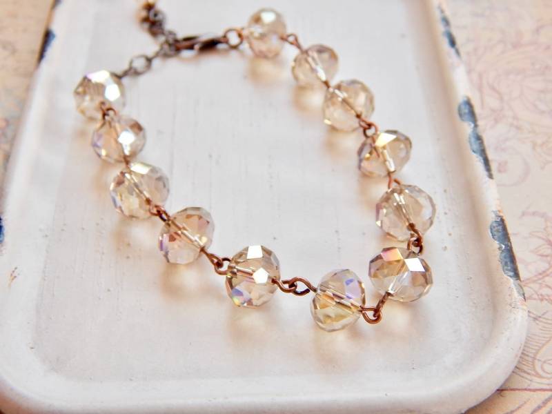 Champagner Kristall Perlen Armband Schillernde Rondell, Antikes Kupfer Champagner Kristall Perlen Armband Schillernde Rondell, Antikes Kupfer von TheGreenAntiqueTrunk