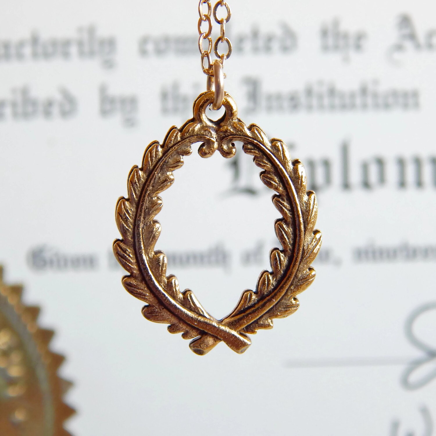 Lorbeerkranz in Antikem Gold - Goldkranz Goldkranzhalskette Geschenk Für Sie Lorbeerkranz in Antikem Gold - Goldkranz Goldkranzhalskette Geschenk Für Sie von TheGreenAntiqueTrunk