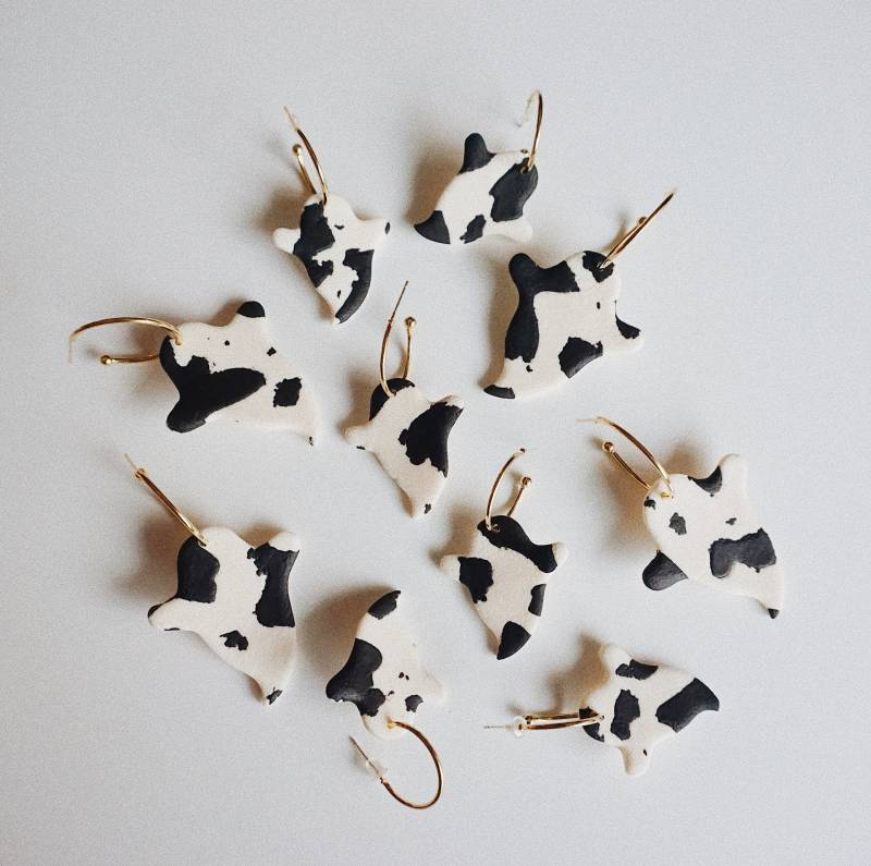 Boo Moo Hoops | Kuh Print Ghosties von TheGreenPeachCo
