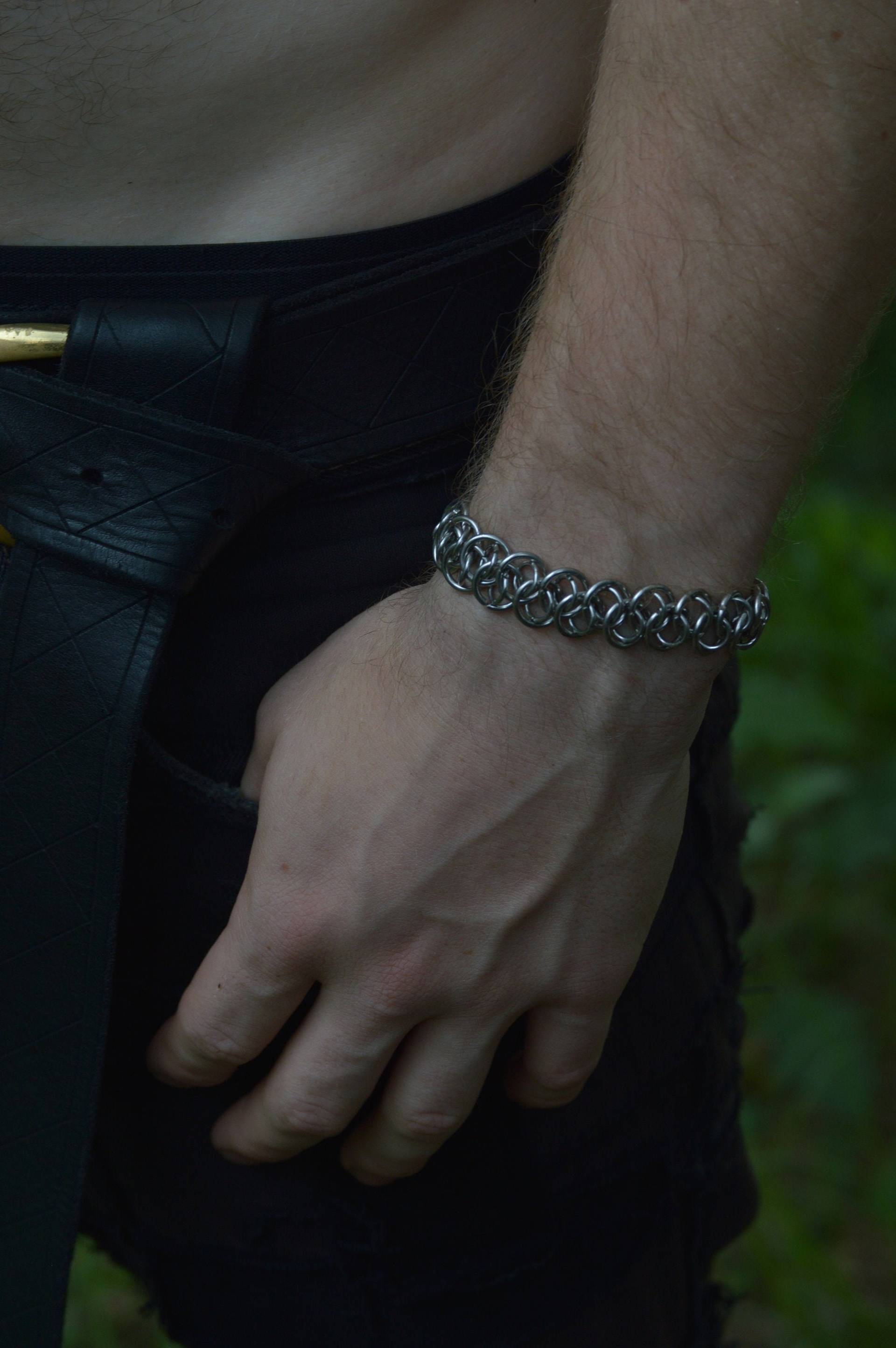 Half Dragonscale/Shenanigans Chainmaille Armband Half Dragonscale/Shenanigans Chainmaille Armband von TheGrimRinger