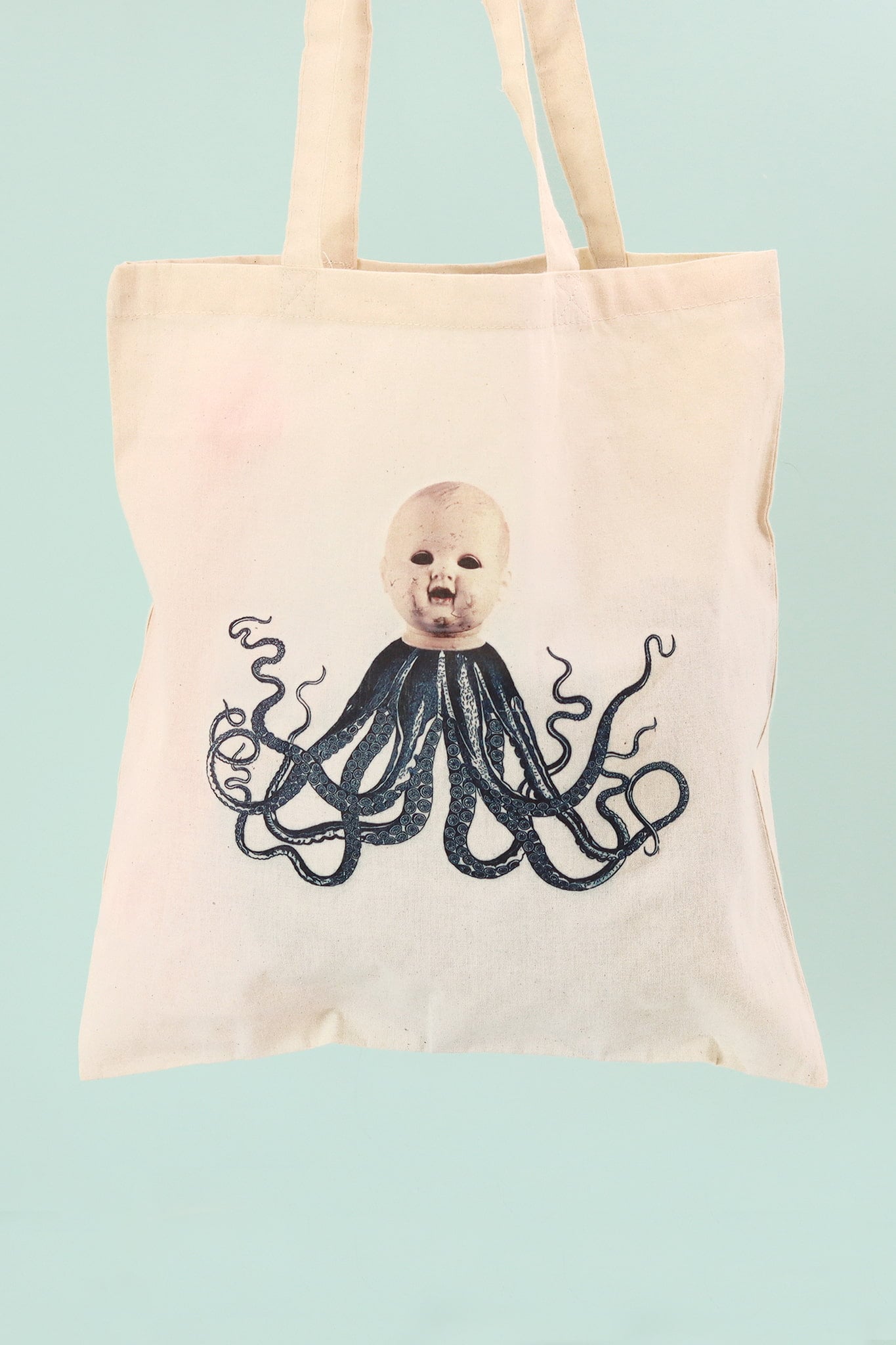Gruselige Dolloctopus Baumwoll Tragetasche Gothic Makaber Geschenk Gruselige Dolloctopus Baumwoll Tragetasche Gothic Makaber Geschenk von TheGrungeMonkey