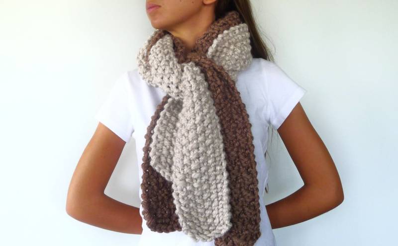 Handgefertigter Wollschal. Strickschal Für Damen. Wintermode. Gewebte Schals. Geschenkideen Sie von TheHandKnittedFactor