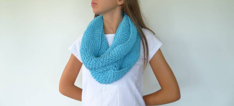 Türkisfarbener Strickschal. Gewebte Geschlossene Schals. Handgefertigte Strickkragen. Schals Für Frauen. Geschenkideen von TheHandKnittedFactor