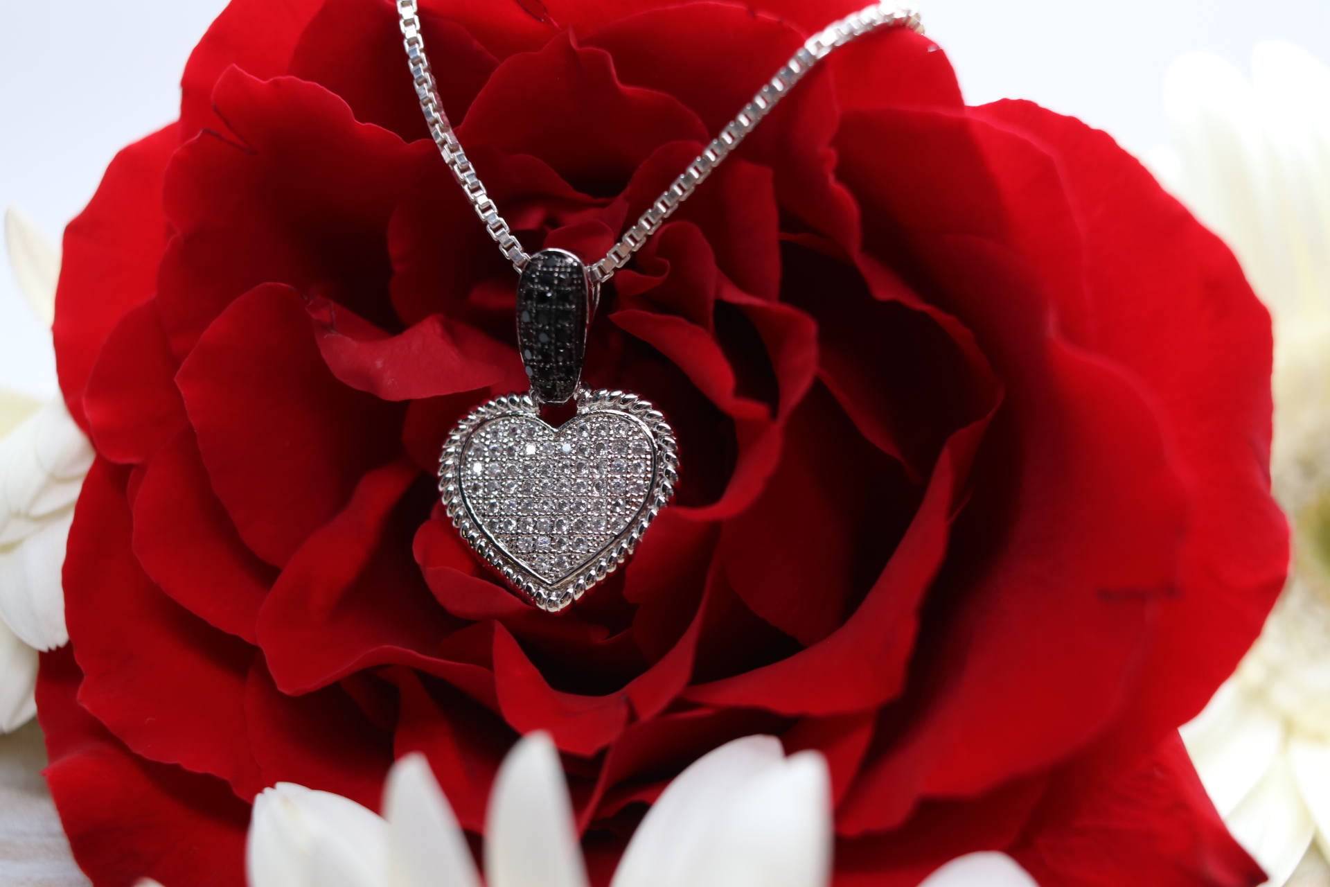 Retro Cz Herz Anhänger Halskette, Sterling Silber, Klarer Und Schwarzer Zirkonia Anhänger, 15" Kette, Nachlass Schmuck, Valentinstag von TheHavenFinds