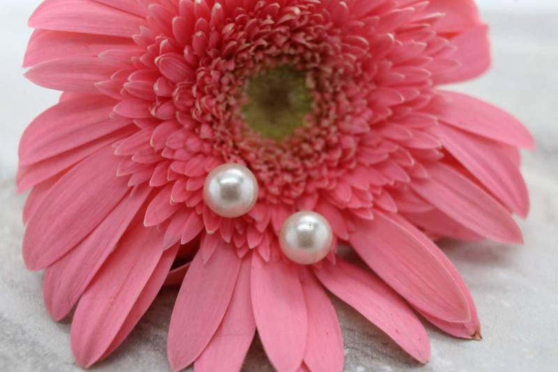 Retro Faux Pearl Ohrstecker, Pierced, Juni Geburtsstein, Prom Schmuck, Nachlass Braut Schmuck, Geschenke Für Sie, Mama von TheHavenFinds