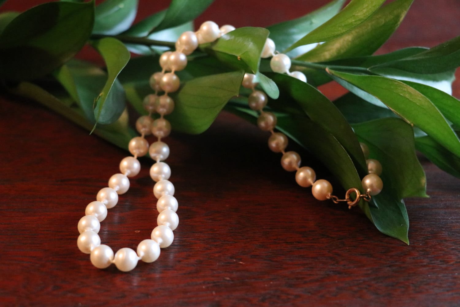 Vintage 18" Faux Perlen Halskette, Individuell Geknüpfte Perlen, Nachlass Schmuck, Brautschmuck, Prom Geschenke Für Sie, Mama von TheHavenFinds