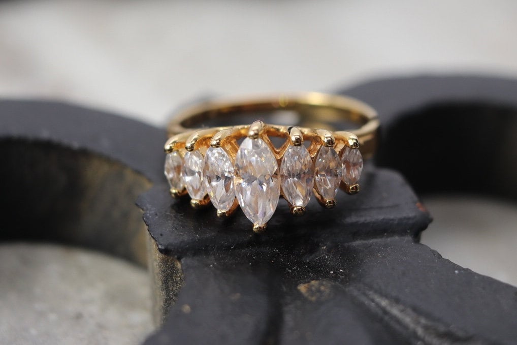 Vintage Cz Cocktail Ring, Größe 8, Gold-Wash Sterling Silber, Marquis Multi Cubic Zirkonia Kombi Schmuck, April Geburtstag Geschenk von TheHavenFinds