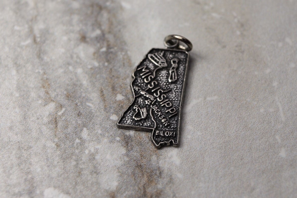 Vintage Sterling Silber Mississippi Charme, Nachlass Schmuck, Reise Geschenke Für Sie, Mutter, Zustand Charme von TheHavenFinds