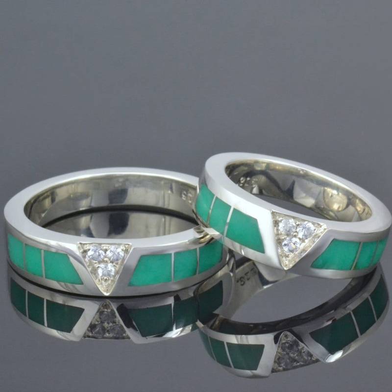 Sein Und Chrysopras Ehering Set Mit Weißen Saphiren in Sterling Silber von TheHilemanCollection