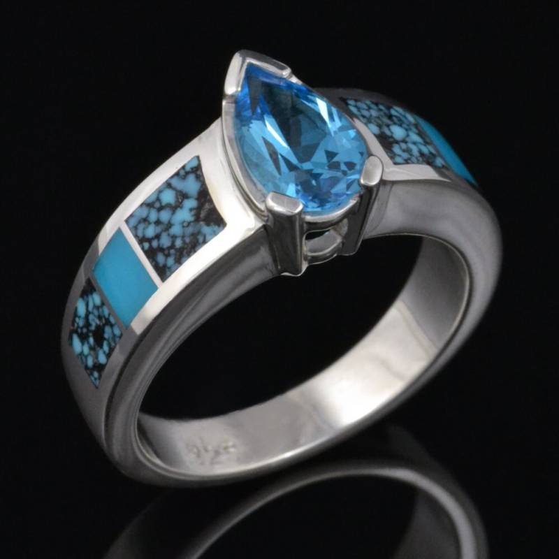 Türkiser Verlobungsring Oder Ehering Mit Spinnennetz Türkis Und Blautopas von TheHilemanCollection