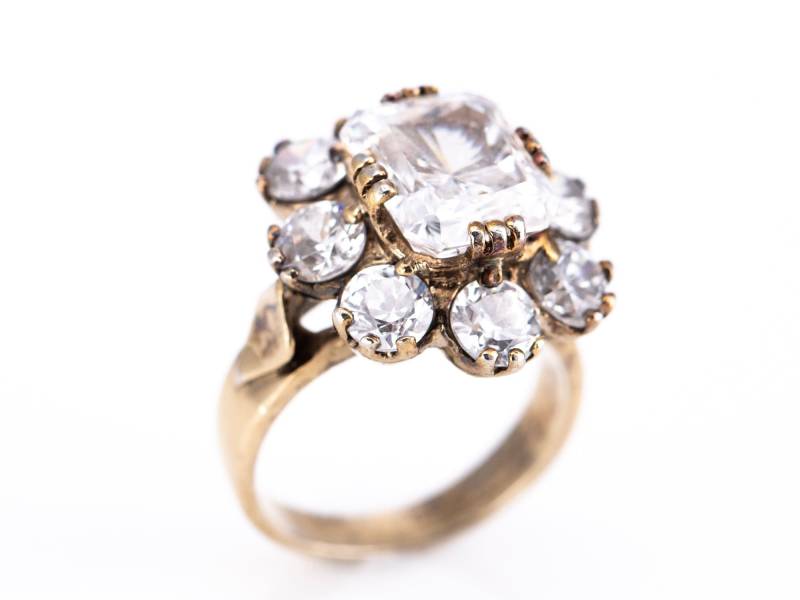 Vintage Sterling Silber Und Crystal Statement Cocktail Ring Größe 6, 75 Vintage Sterling Silber Und Crystal Statement Cocktail Ring Größe 6, 75 von TheHillbillyHipster