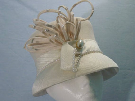 Off White Pearl Hat, Hochzeit Hut, Tea Party Kentucky Derby Church Hat von TheHipBoutique