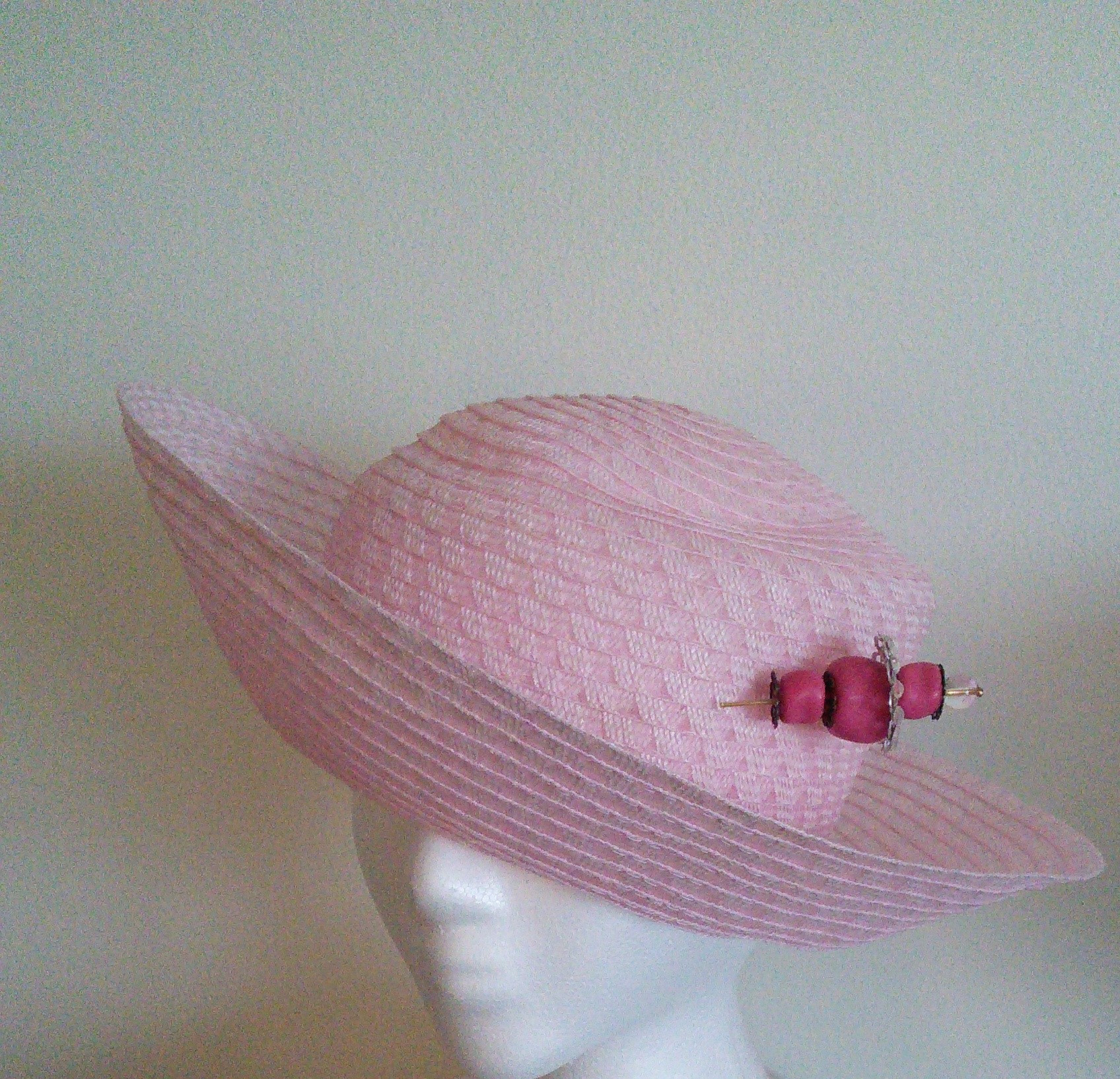 Rosa Breite Krempenmütze, Perlennadel, Sommerhut, Kentucky Derby Mütze, Church Hat, Tead Party Hut von TheHipBoutique