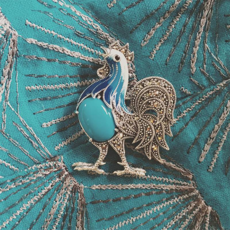 Blaue Hahn Brosche Silberfarben Mit Markasit Emaille Blaue Hahn Brosche Silberfarben Mit Markasit Emaille von TheHirstCollection