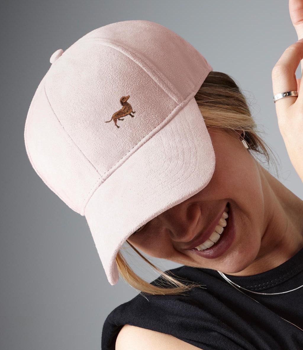 Dackel Wurst Hundebesitzer Kleidung Geschenke, Wildlederimitat Leder Baseballkappe, Aus Dem Haus Des Hundes von TheHouseOfDogShop